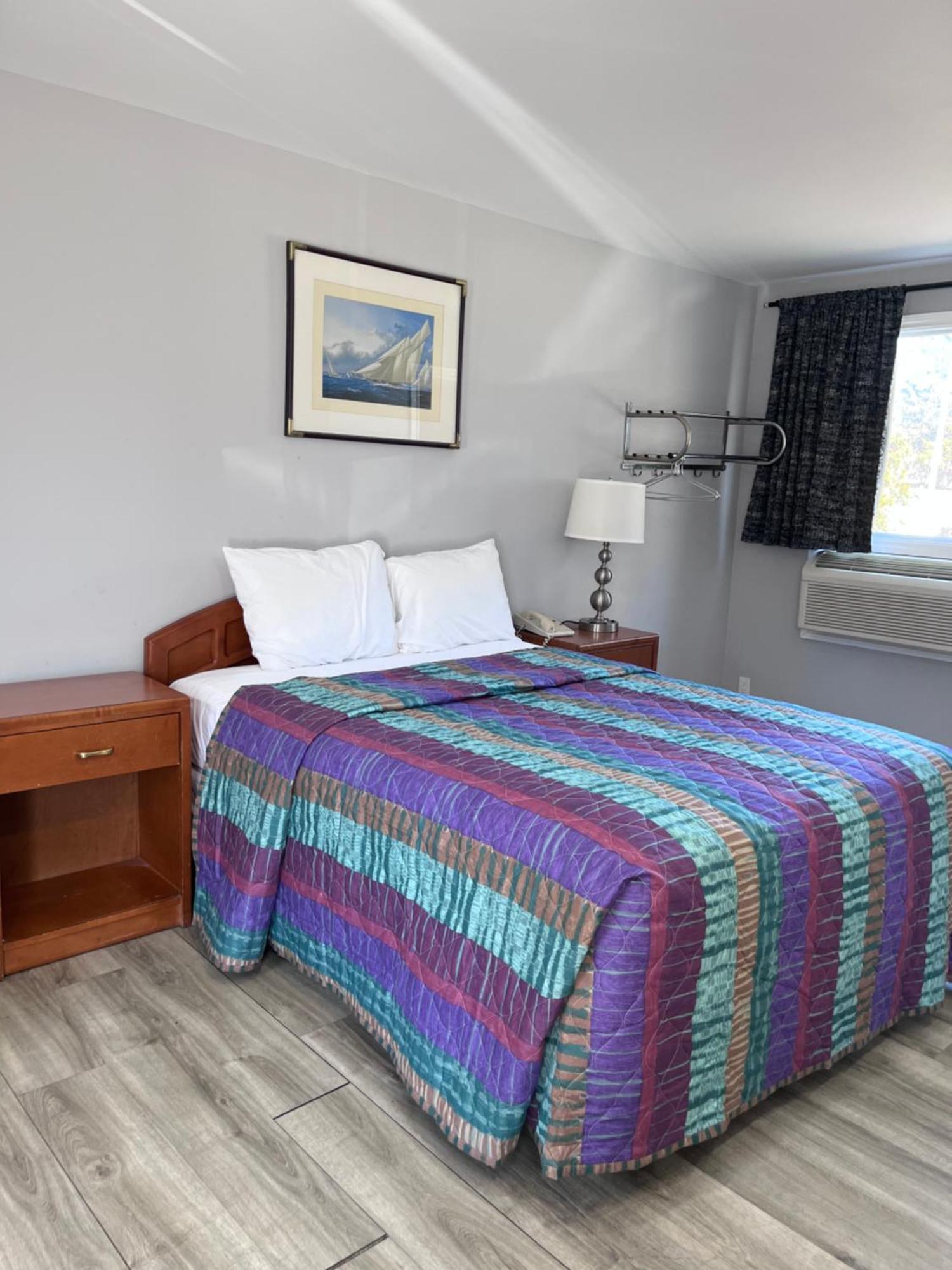 Knights Inn - Park Villa Motel, Midland Exteriér fotografie
